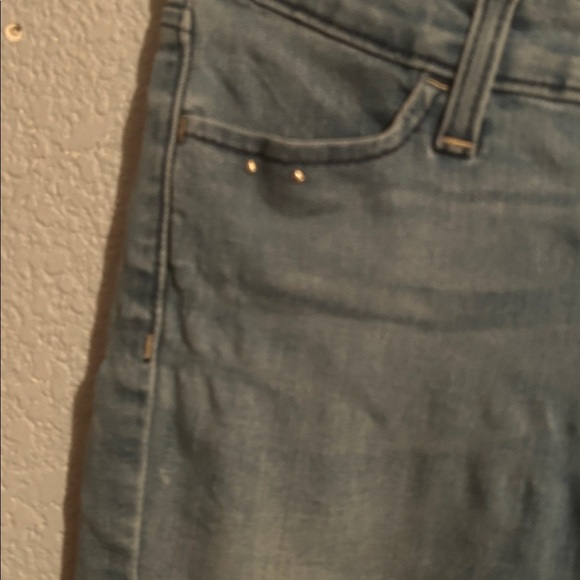 Levi's Women's Classic Blue Skinny Jeans - Picture 4 of 9